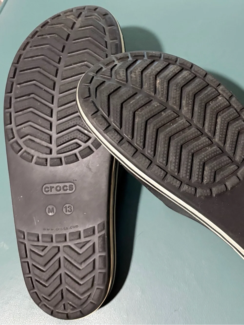 CROCS - Men's Black Slide Sandals with White Stripe